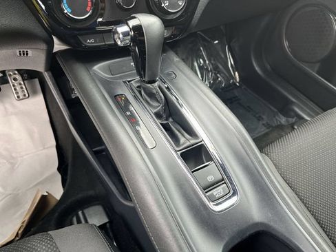 Used 2021 Honda HR-V Sport image 22