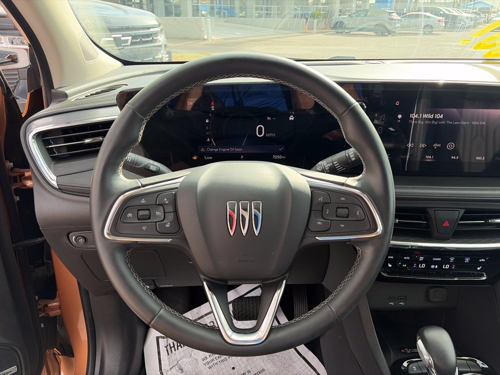 Used 2025 Buick Encore GX Avenir w/ Avenir Technology Package FWD image 8