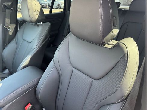 Used 2025 BMW X4 xDrive30i w/ Premium Package image 9