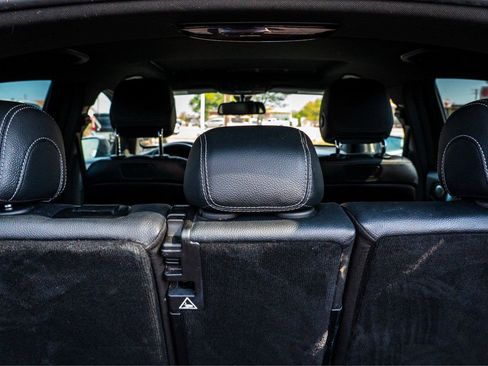 Used 2018 Mercedes-Benz GLC 300 4MATIC Coupe image 10