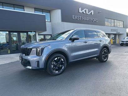 Used 2025 Kia Sorento S w/ Panoramic Sunroof Package