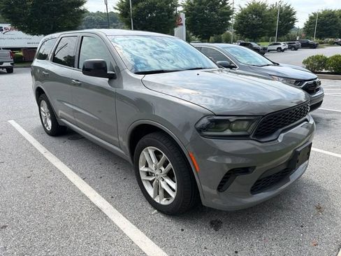 Used 2025 Dodge Durango GT AWD/4WD image 3