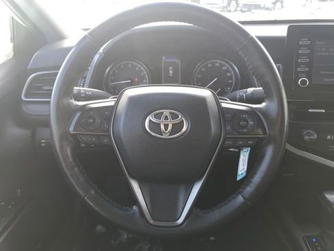 Used 2023 Toyota Camry SE image 7
