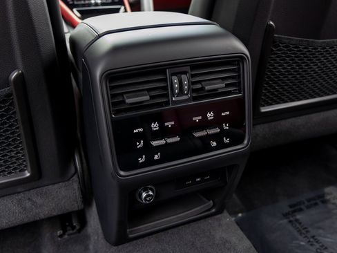 Certified 2024 Porsche Cayenne Turbo GT image 40