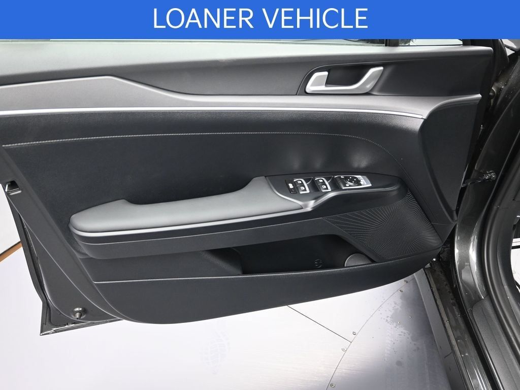 New 2026 Kia K5 LXS FWD image 9
