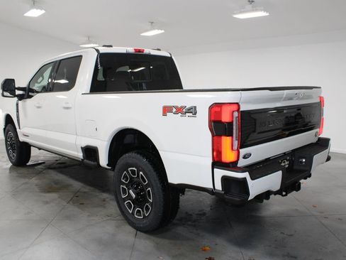 New 2026 Ford F250 Platinum AWD/4WD image 6