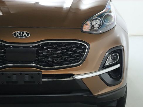 Used 2021 Kia Sportage EX w/ EX Technology Package image 8