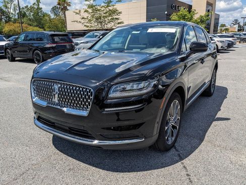 Certified 2023 Lincoln Nautilus Reserve w/ Equipment Group 201A image 9