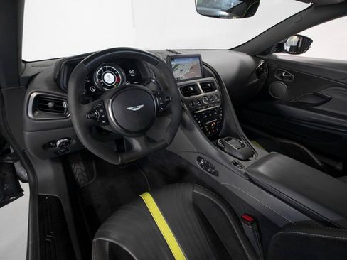 Used 2019 Aston Martin DB11 AMR image 5