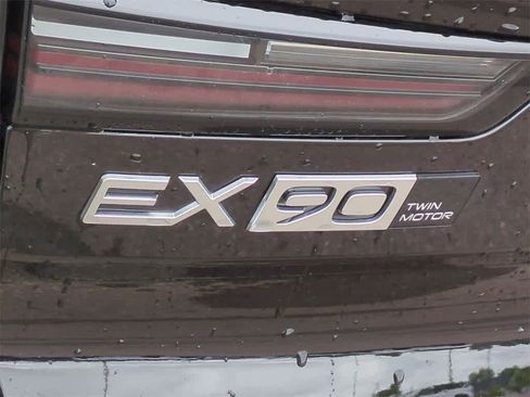 New 2025 Volvo EX90 Ultra image 12