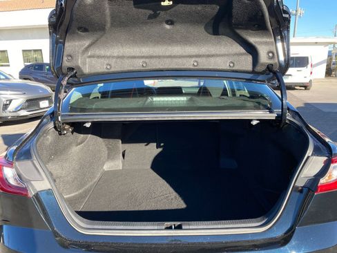 Used 2025 Toyota Camry LE image 31