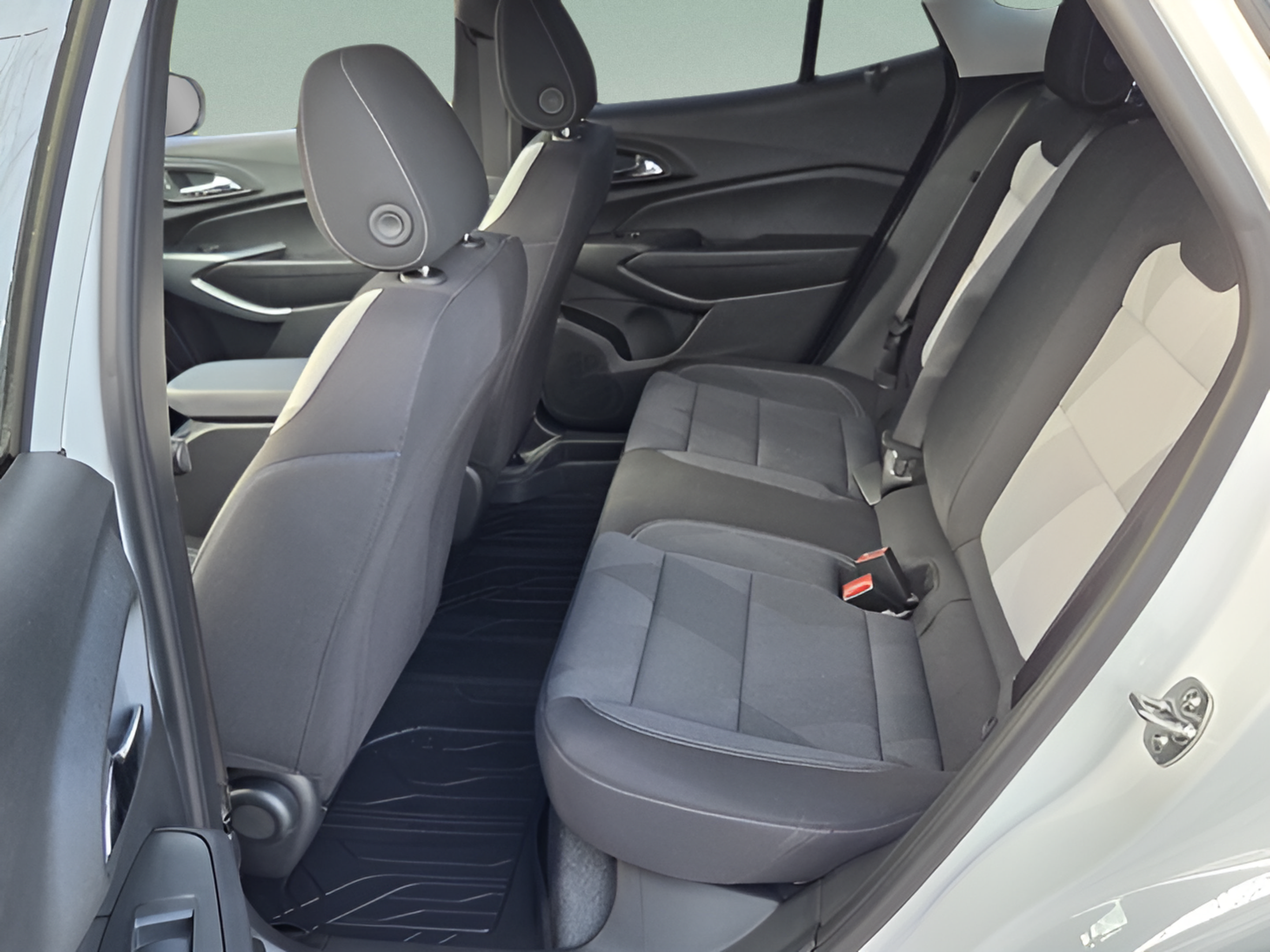 New 2026 Chevrolet Trax LS FWD image 10
