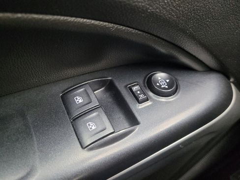 Used 2018 Chevrolet Colorado LT image 27