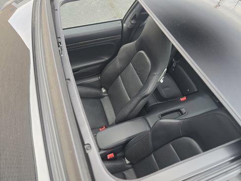 Used 2017 Porsche 911 Turbo image 14