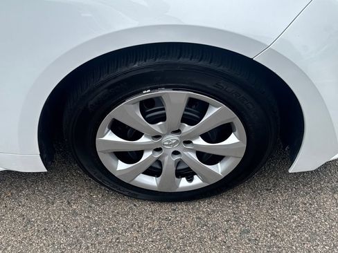 Used 2024 Toyota Corolla LE FWD image 45