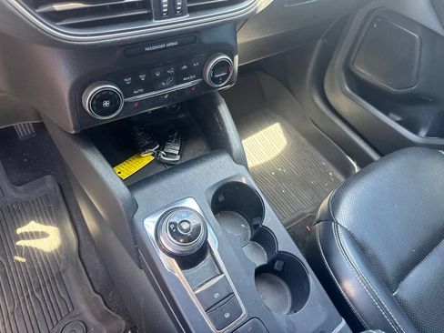 Used 2020 Ford Escape SEL FWD image 9