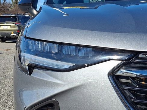 Used 2023 Buick Envision Essence w/ Sport Touring Package image 9