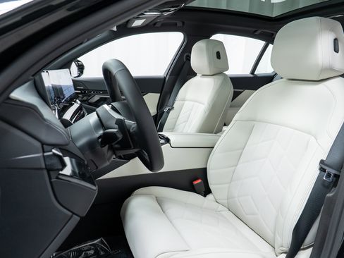 New 2026 BMW 530i xDrive w/ Premium Package image 13