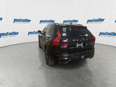 Used 2024 Volvo XC60 B5 Plus AWD/4WD image 8