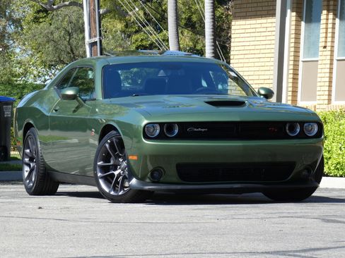 Used 2023 Dodge Challenger R/T Scat Pack w/ Plus Package image 5