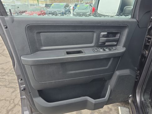 Used 2017 RAM 1500 Express image 15
