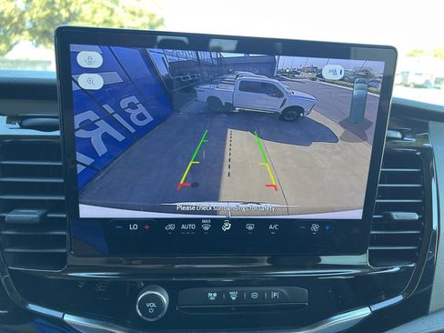 Used 2025 Ford Transit 350 XLT image 13