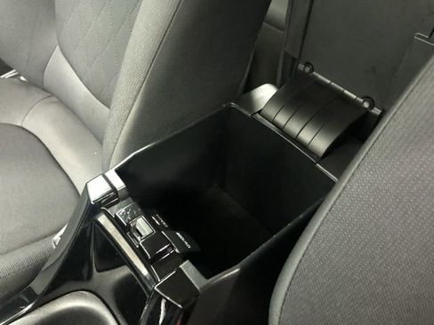 Used 2020 Toyota Corolla LE image 26