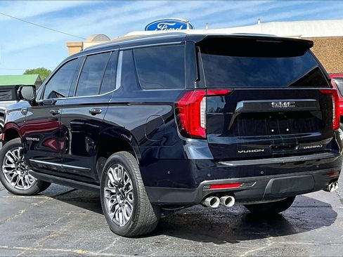 Used 2023 GMC Yukon Denali Ultimate AWD/4WD image 12