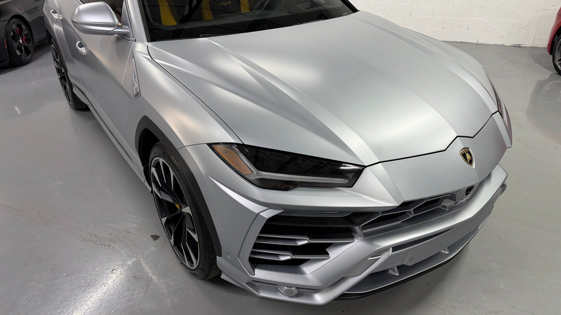 Used 2022 Lamborghini Urus AWD/4WD image 4