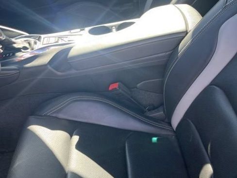 Used 2017 Chevrolet Camaro LT RWD image 11