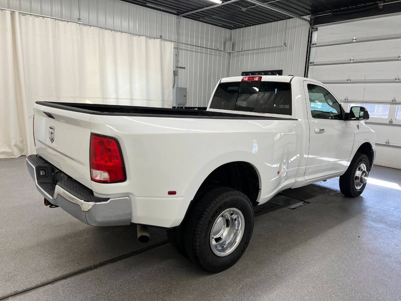 Used 2011 RAM 3500 SLT w/ Popular Equipment Group AWD/4WD image 4
