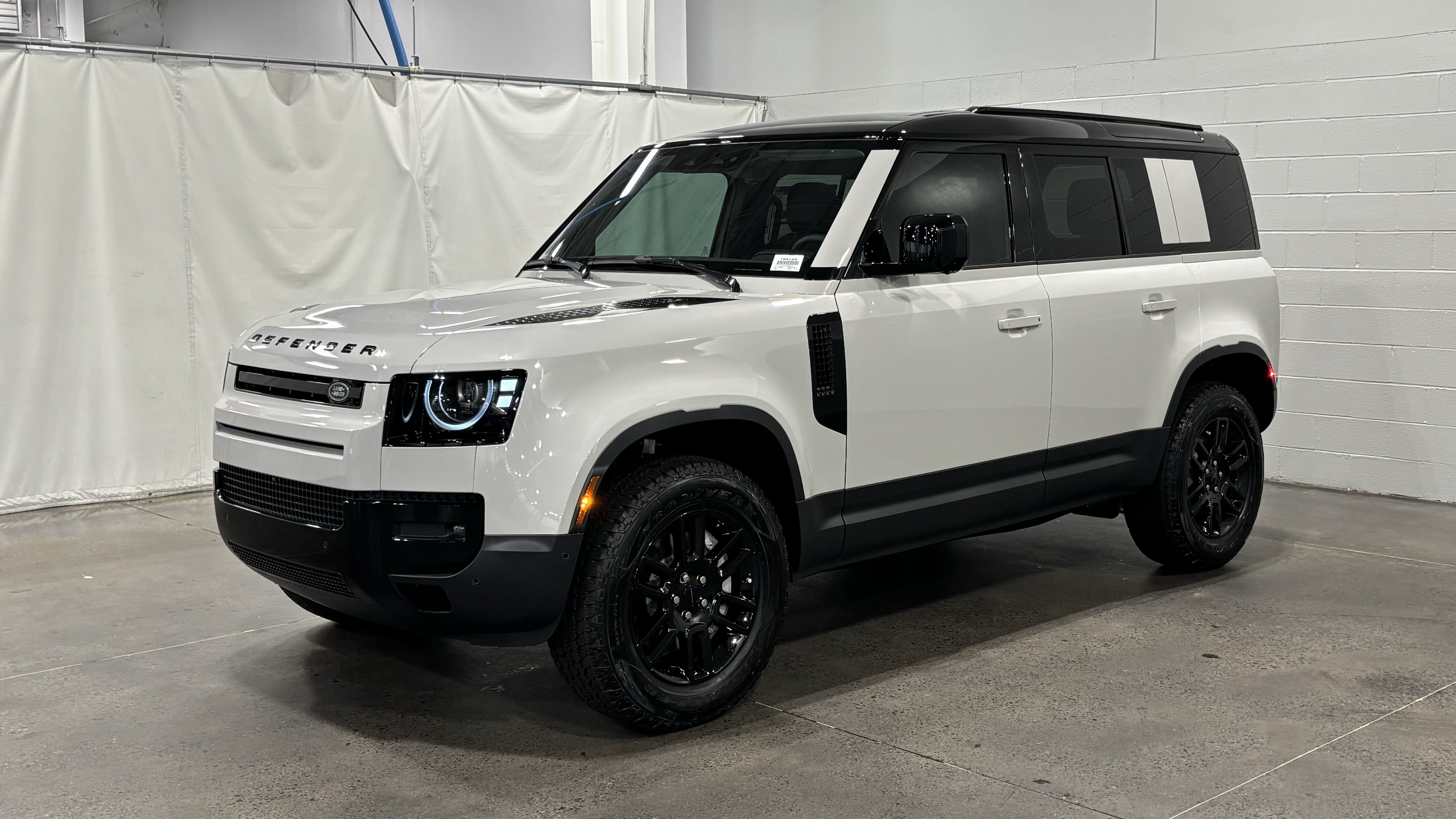 New 2026 Land Rover Defender 110 S AWD/4WD image 1