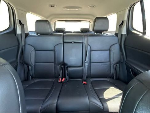 Used 2020 GMC Acadia SLT w/ Premium Package FWD image 14