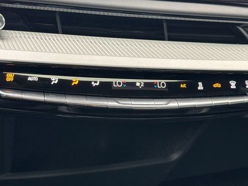 New 2026 Cadillac Optiq Luxury 1 image 21