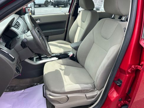 Used 2009 Ford Focus SES FWD image 7