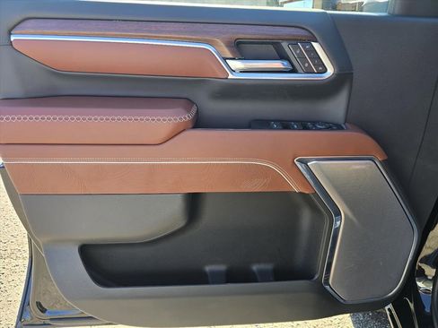 New 2026 GMC Sierra 3500 Denali Ultimate image 9