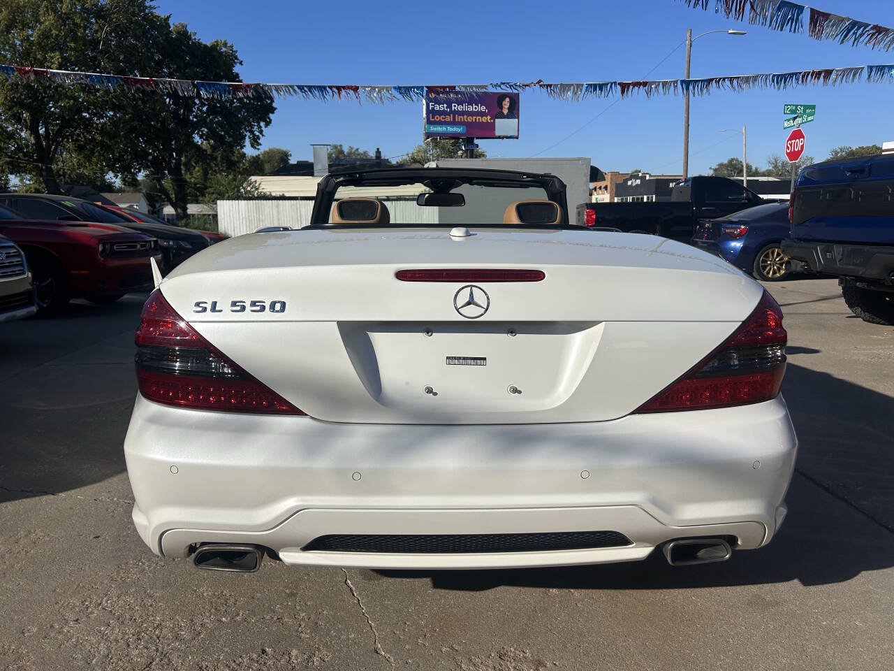 Used 2011 Mercedes-Benz SL 550 image 14