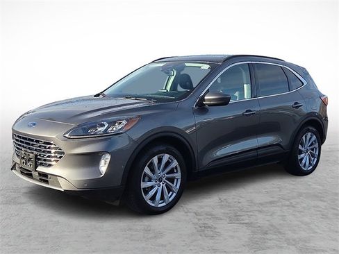 Used 2021 Ford Escape Titanium w/ Titanium Elite Package image 3