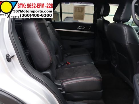 Used 2018 Ford Explorer XLT w/ Equipment Group 202A AWD/4WD image 20