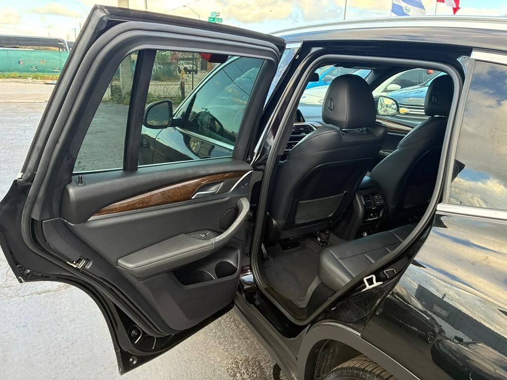 Used 2019 BMW X3 sDrive30i w/ Driving Assistance Package RWD image 10