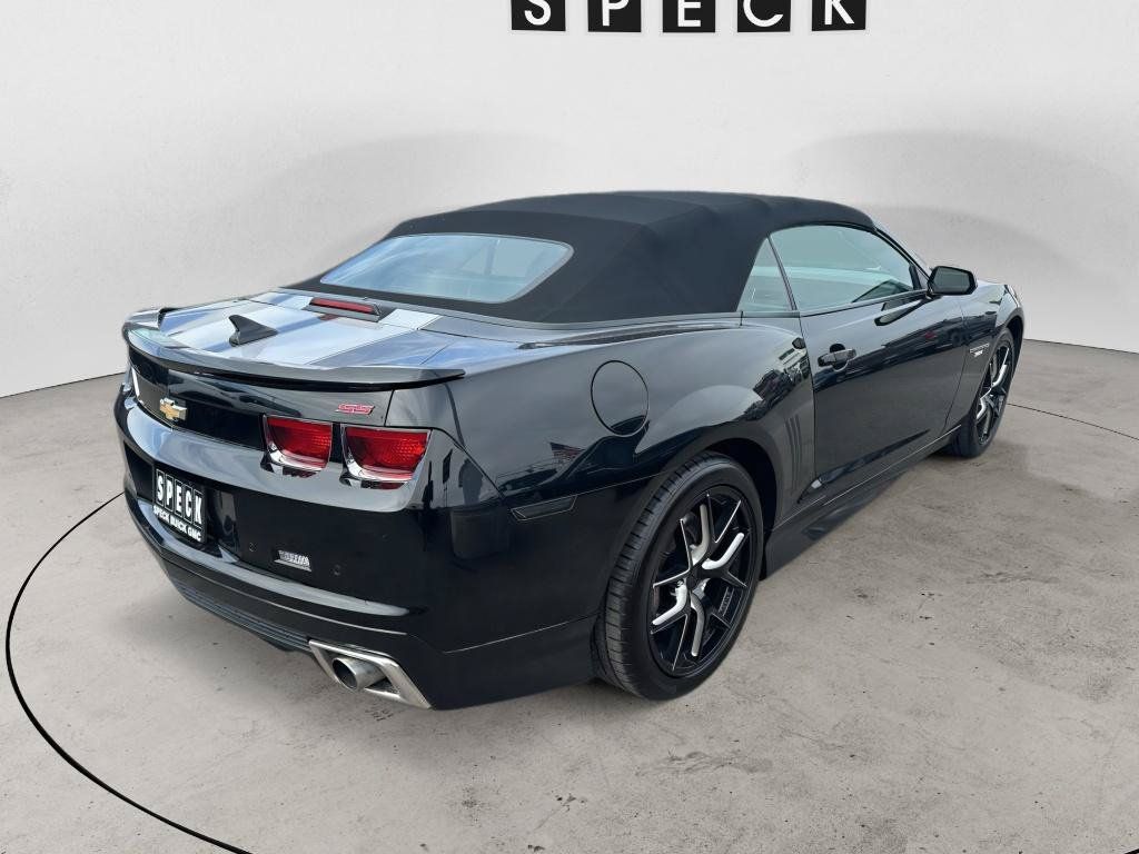 Used 2011 Chevrolet Camaro SS w/ LPO, Ground Effects Package RWD image 5