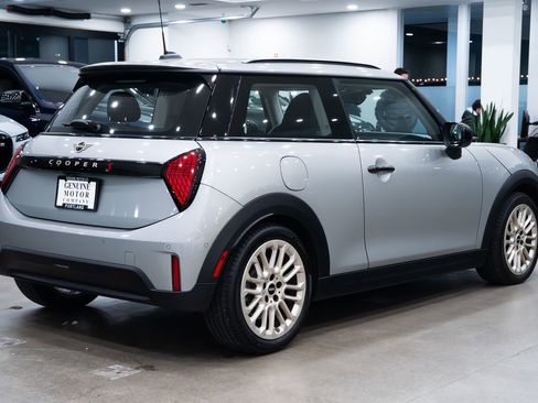 Used 2025 MINI Cooper S image 4
