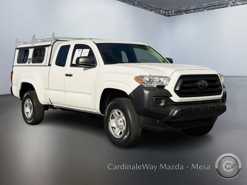 Used 2020 Toyota Tacoma SR image 2