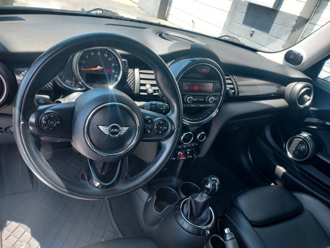 Used 2015 MINI Cooper S FWD image 9