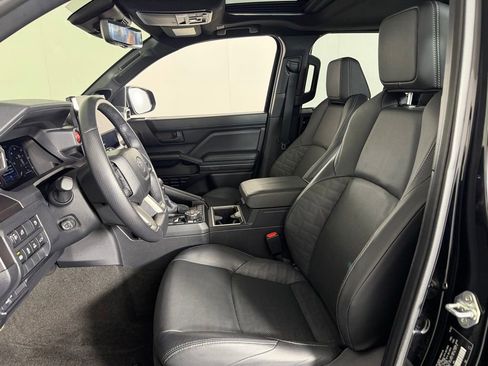 Used 2025 Toyota 4Runner TRD Off-Road Premium w/ Tow Technology Package AWD/4WD image 22