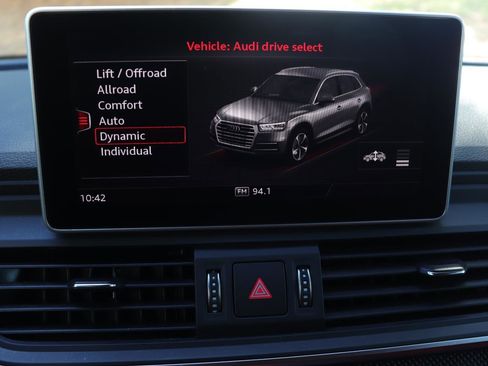 Used 2018 Audi SQ5 Prestige image 37