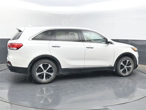 Used 2016 Kia Sorento EX image 6