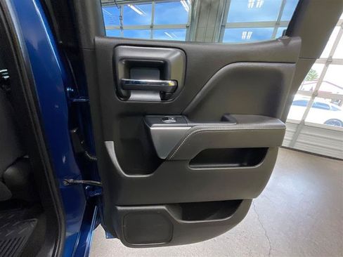 Used 2018 Chevrolet Silverado 1500 LT w/ All Star Edition AWD/4WD image 22