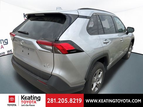 Certified 2025 Toyota RAV4 LE image 8