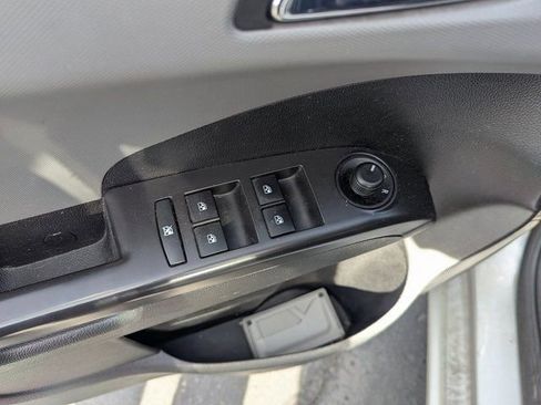 Used 2014 Chevrolet Sonic LTZ image 15